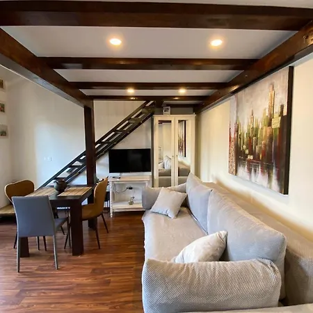 Emma דירה ביוגראד נה מורו