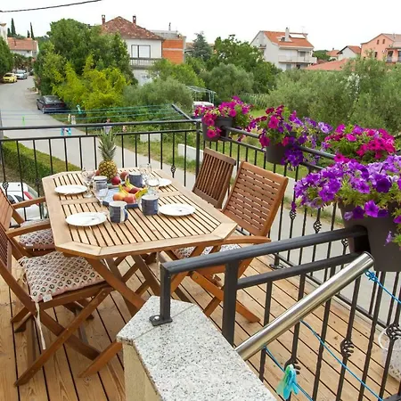 Apartman Emma Biograd Na Moru