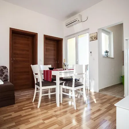 Emma Apartment