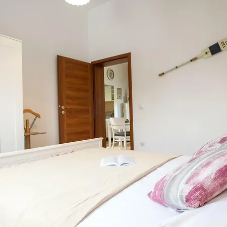 Emma Apartment